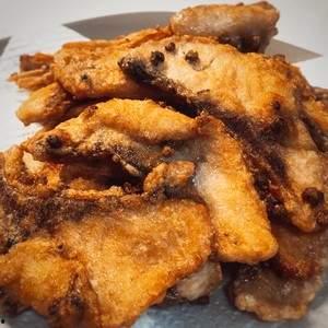 炸鱼片的做法视频,外酥里嫩，美味可口