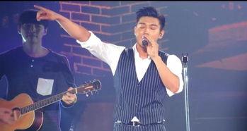 崔始源唱歌视频,音乐魅力瞬间绽放